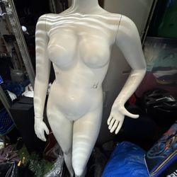 Mannequin Female 