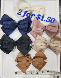 Bows - Moños $ .50 