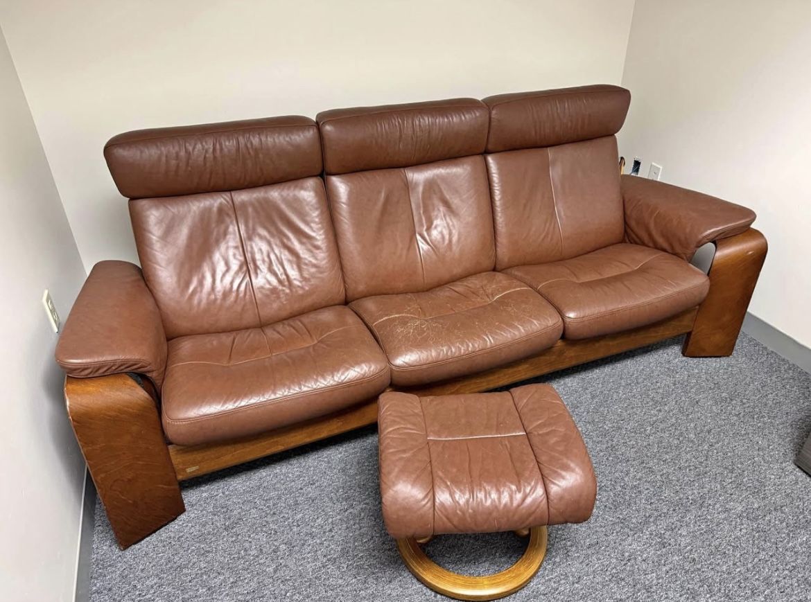 Stressless Buckingham Leather Reclining Sofa + Ottoman - Free Delivery