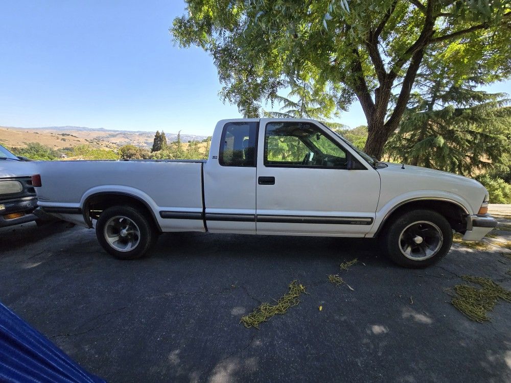 1998 Chevrolet S-10