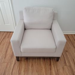 Modern Light Beige Accent Chair – Like New Condition
