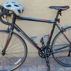Schwinn Signature Men s Fastback 2 Road Bike for Sale in Las Vegas NV OfferUp