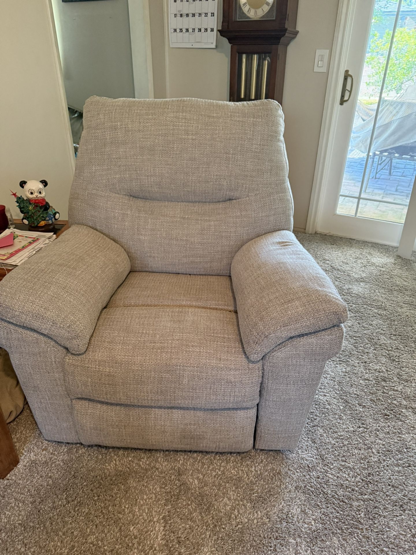 Living Spaces Electric recliner