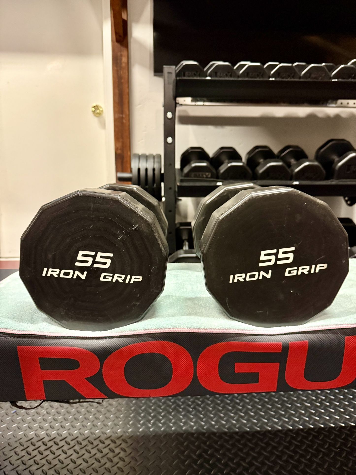 IRON GRIP 55LB PAIR URETHANE DUMBBELLS