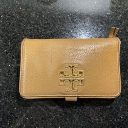 Tory Burch Medium Size Wristlet Wallet (Fair Condition, READ)