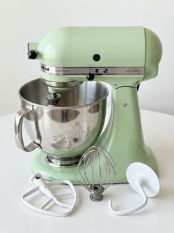 KitchenAid Artisan Series 5-Qt Stand Mixer - Pistachio (with Box & Attachments)