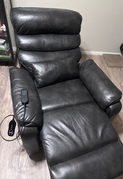 Powerlift Recliner With Massage And Heat