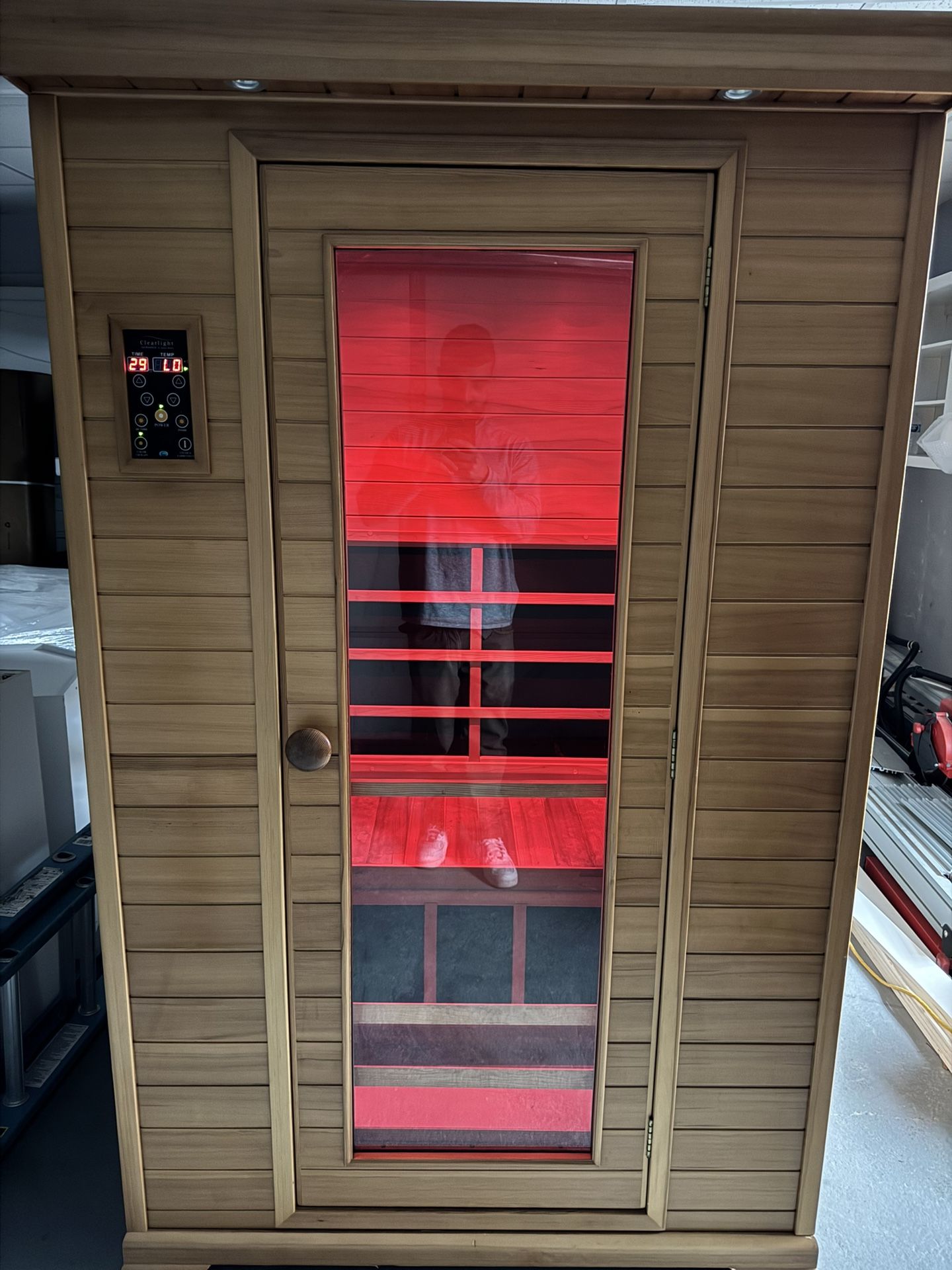 Clearlight 1.5Person Infrared Sauna – Premium Model – Works Perfectly