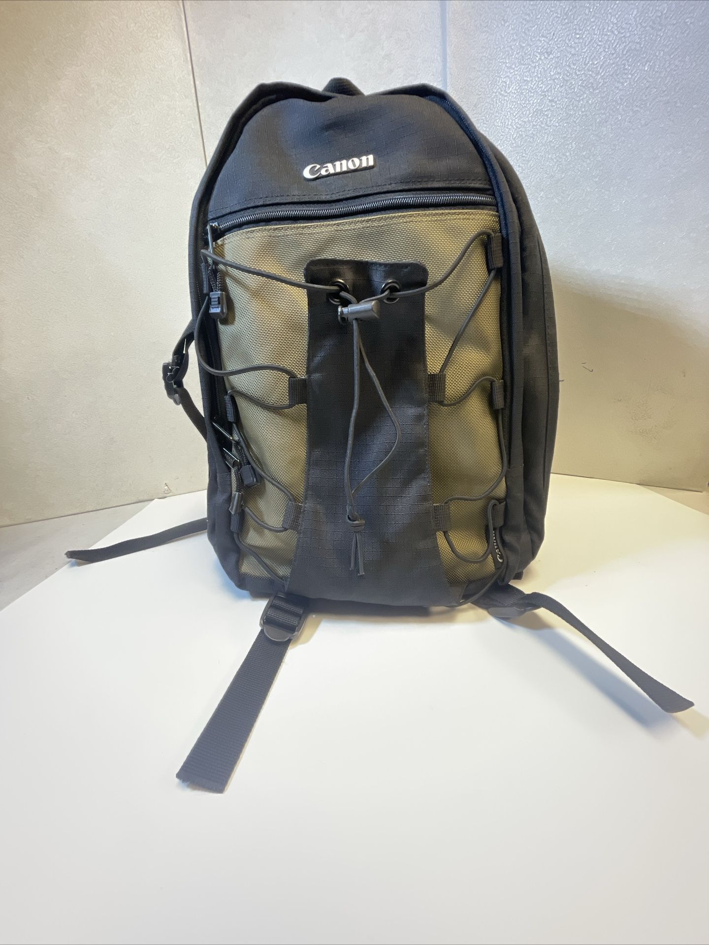 Canon 200 EG Deluxe Camera Backpack Bag OD Green Padded Lens Dividers Holder