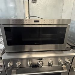 🔥 Wolf 30” Built-In Microwave Oven (MD30PE/S) – Premium Performance & Design
