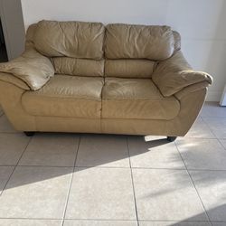 FREE LEATHER COUCH