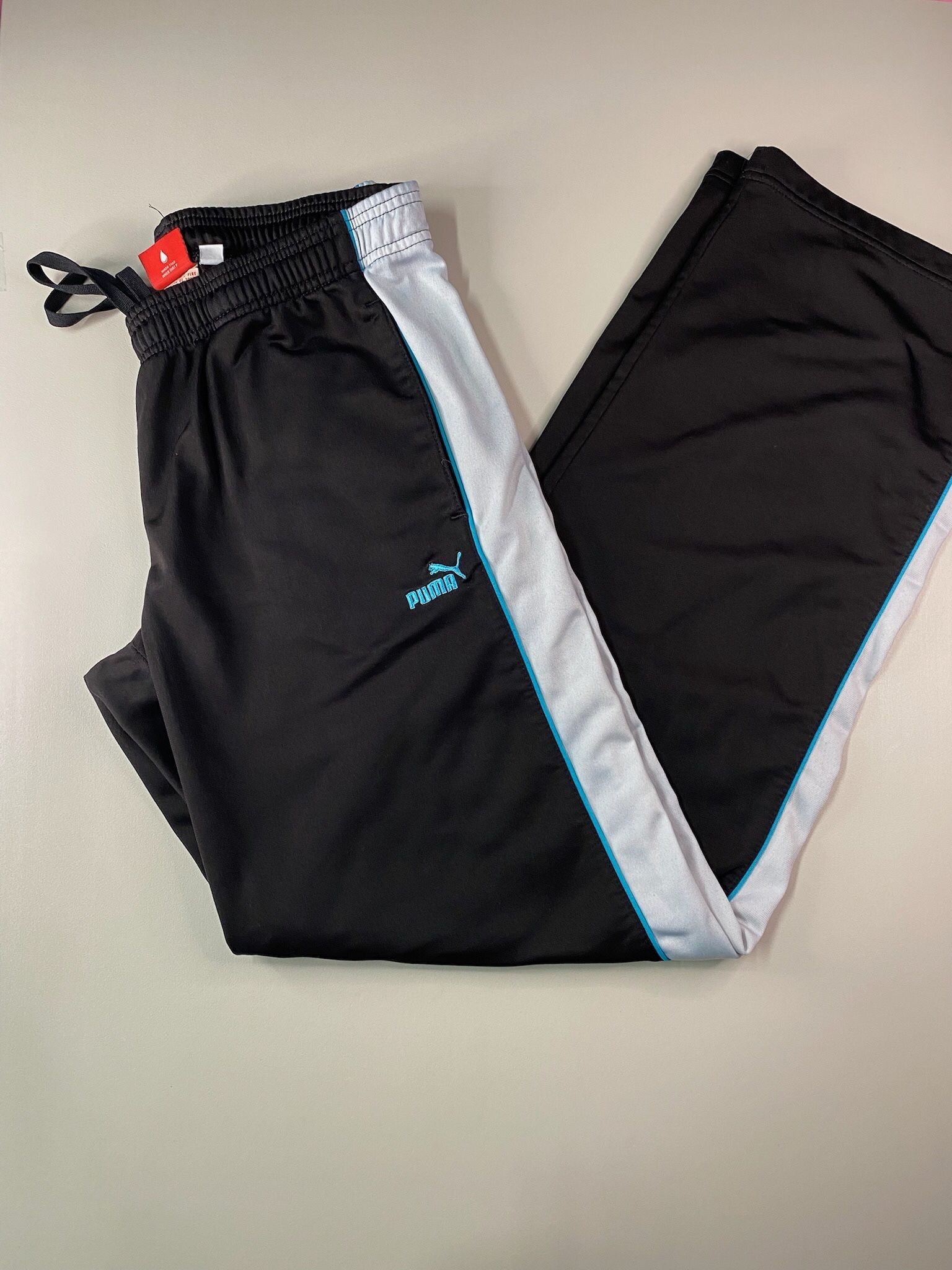 PUMA Men’s Medium Black Sweatpants With Stripe