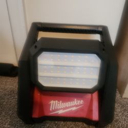 Milwaukee M18 FUEL Work Light