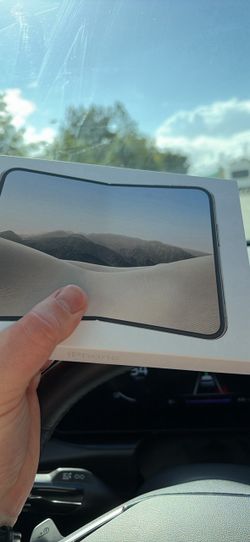 iPhone Duo White 512gb HAND DELIVERY