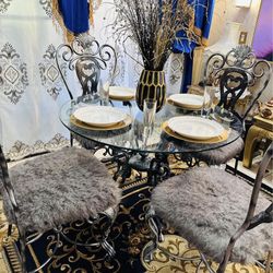 Dining table set