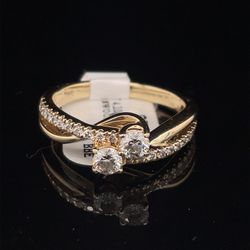 14KT Yellow Gold Diamond Ring 4.10g Size 6 168958