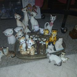Vintage Cats And 5 Salt N Pepper Cats