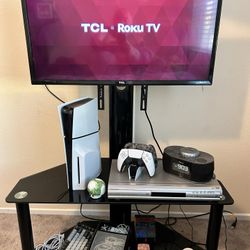 32” Roku TV With Stand