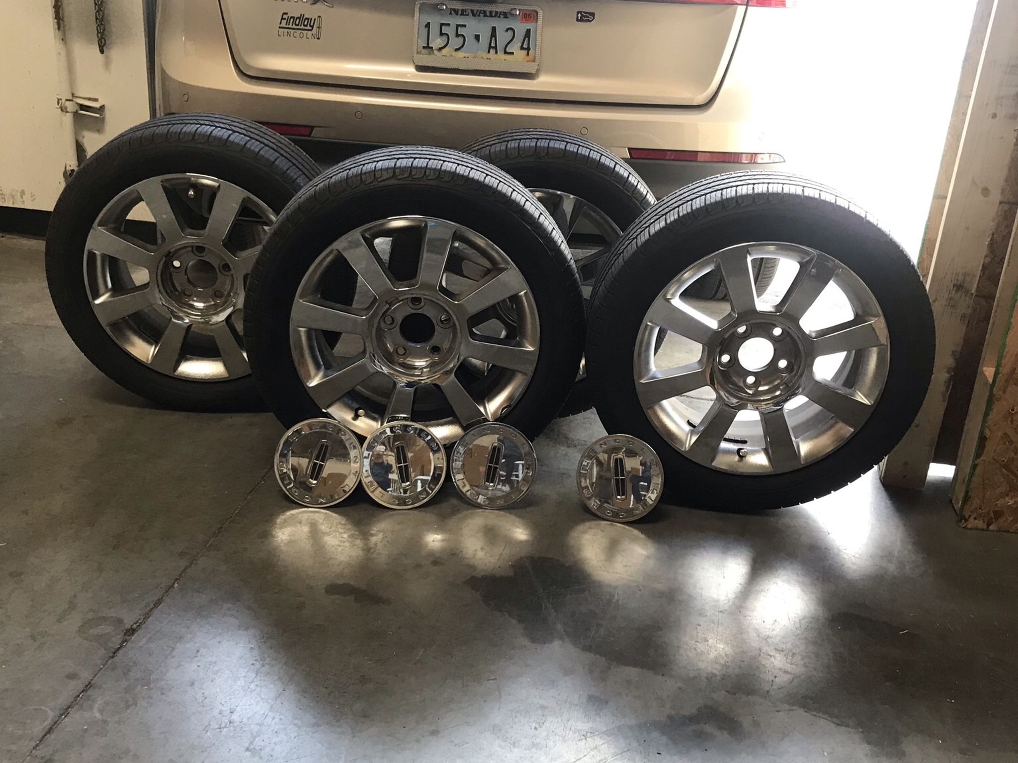 Lincoln Rims And Hub Caps $200 For MKZ