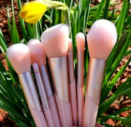 7pcs makeup brush set with cosmetic bag