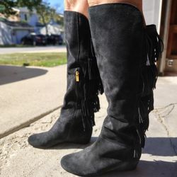 New ISOLA black suede knee high wedge boots with fringe. 9 M. Never worn.