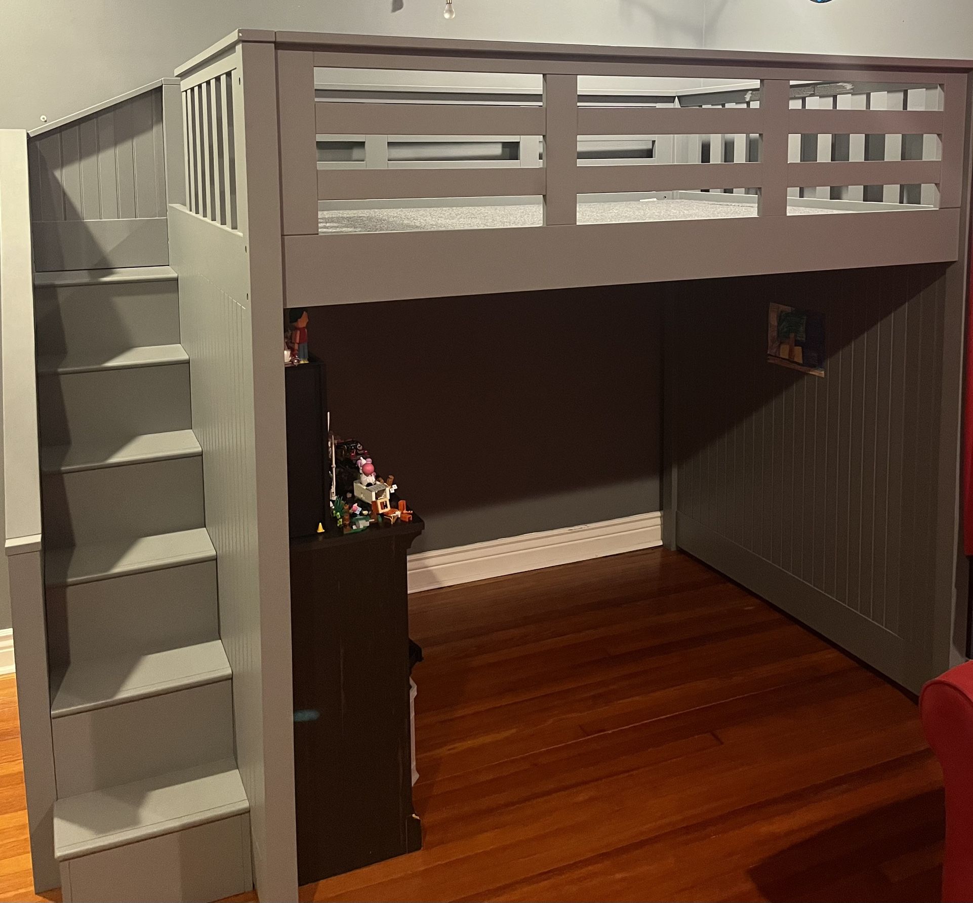 Full Size Pottery Barn Loft Bed $400