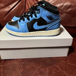 Blue Air Jordan 1 Size 6.5 big kids 