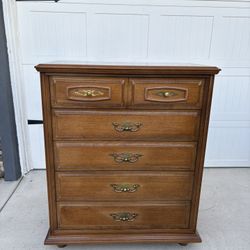Beautiful Vintage Mid Century Modern Stanley Walnut Highboy Chest W/ Drawers