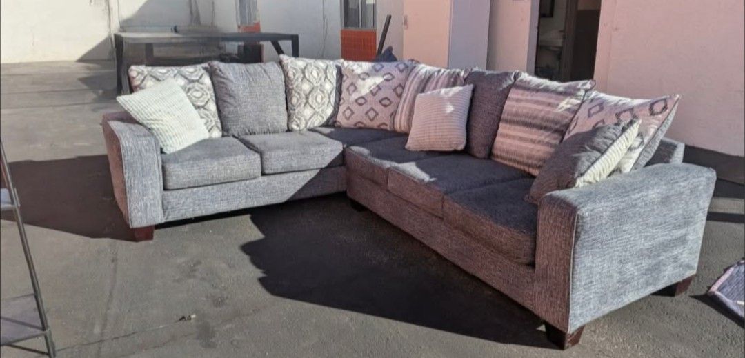 Couch Set $300 Only Serious Buyers Please Located In Mesa Crossroads Main Street And Gilbert Rd