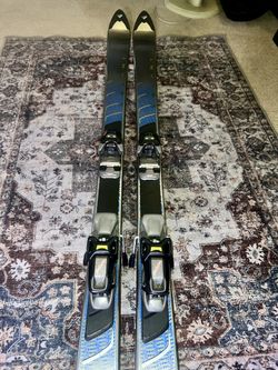 Volant Skis