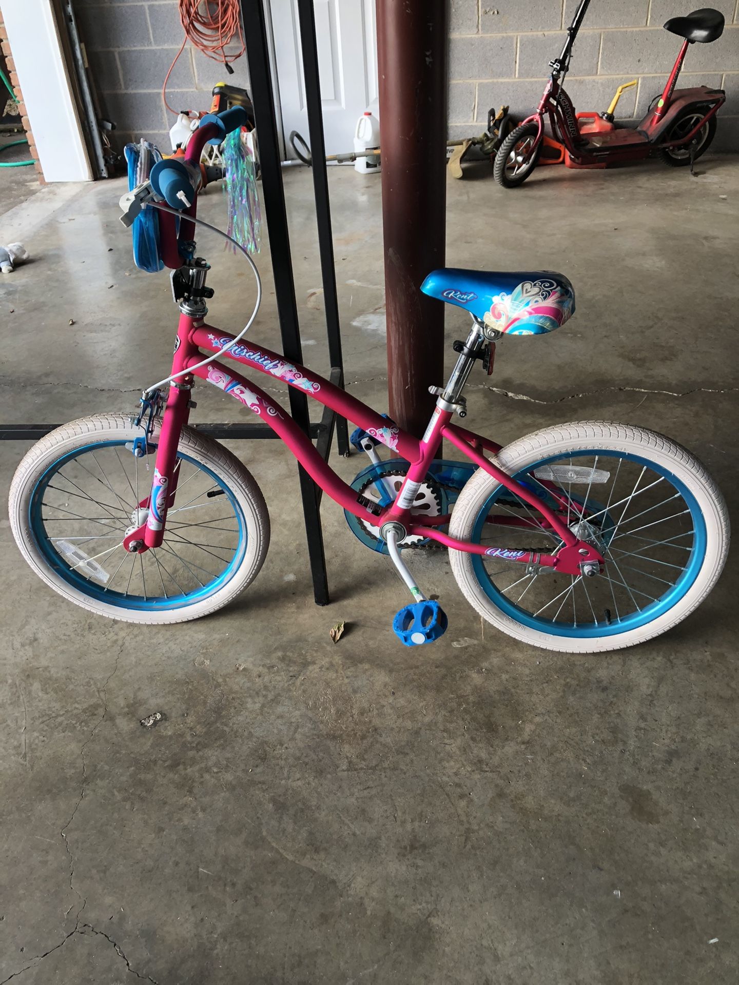 20” Bike Girls Have Training Wheels Like New