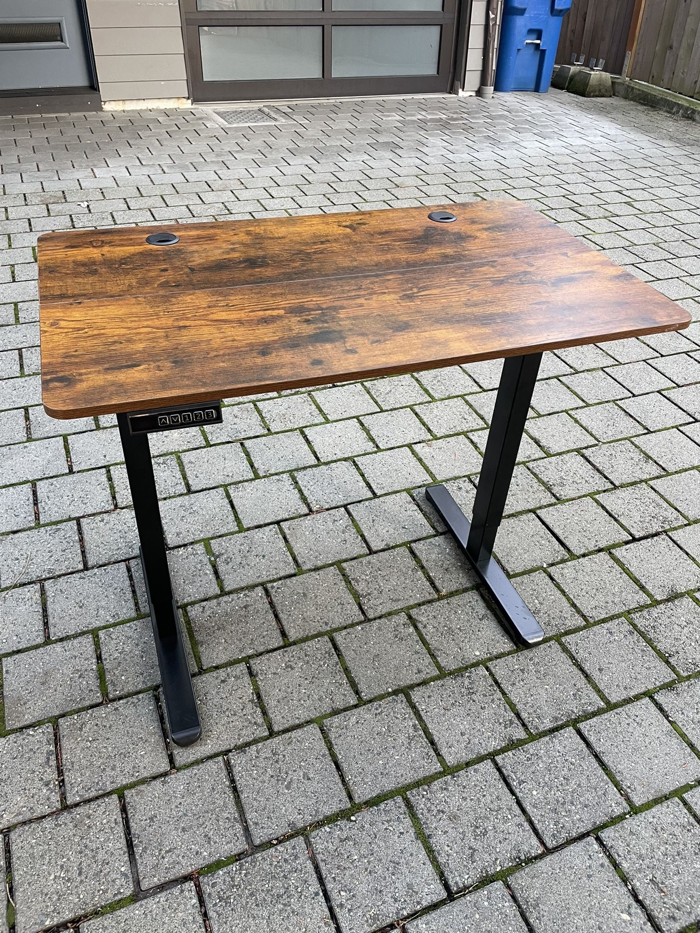 Adjustable Standing Desk