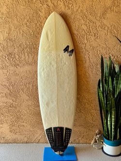 5’10” Matt Moore Rincon Designs Surfboard