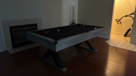 Pool table