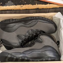 Jordan 10 Retro  Shadow Men's Size 7
