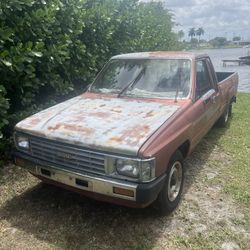 1987 Toyota Pick Up truck.