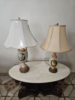 2 beautiful vintage porcelain lamps