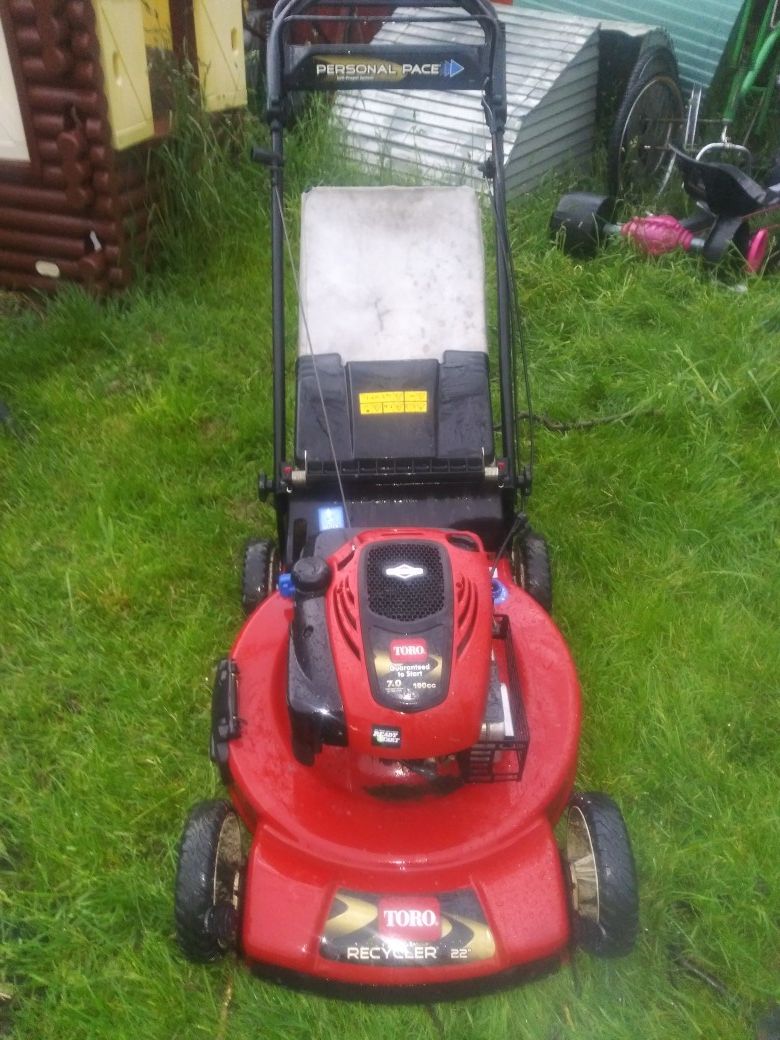 Toro 7.0 190cc recycler 22 inch Personal Pace bagger mower for Sale in