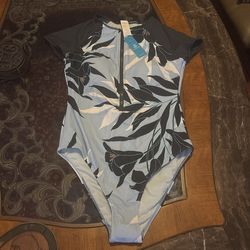Short sleeve swimsuit brand new 