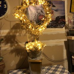 Christmas Lighted Topiary 