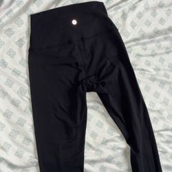 Lululemon Size 4