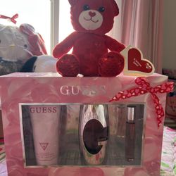 Valentine’s Day Gift Guess Perfume 