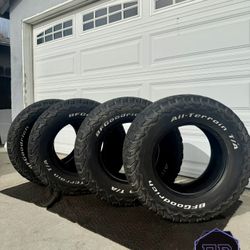 BFGoodrich K02 285/70/r17