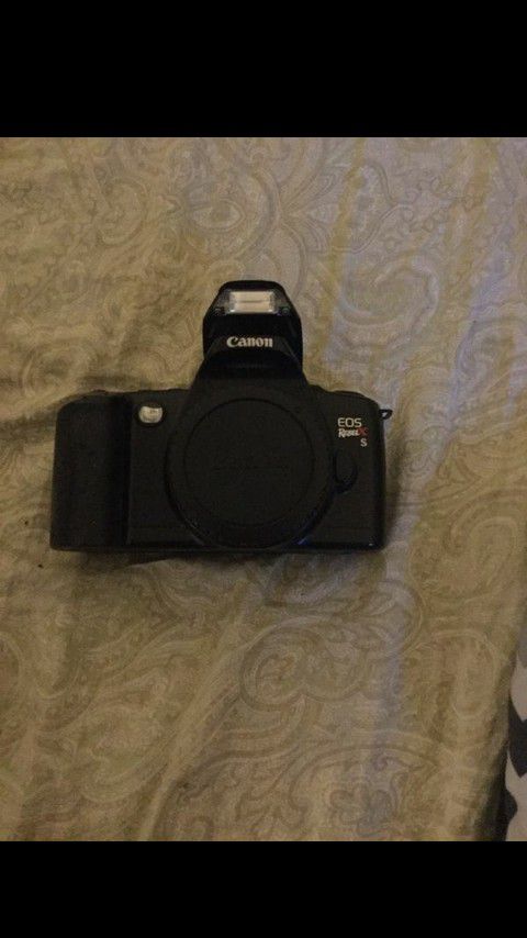 Canon EOS REBEL X S XS Film SLR Auto Focus Camera(body only) no lens