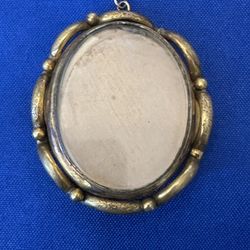 Victorian Picture Brooch 