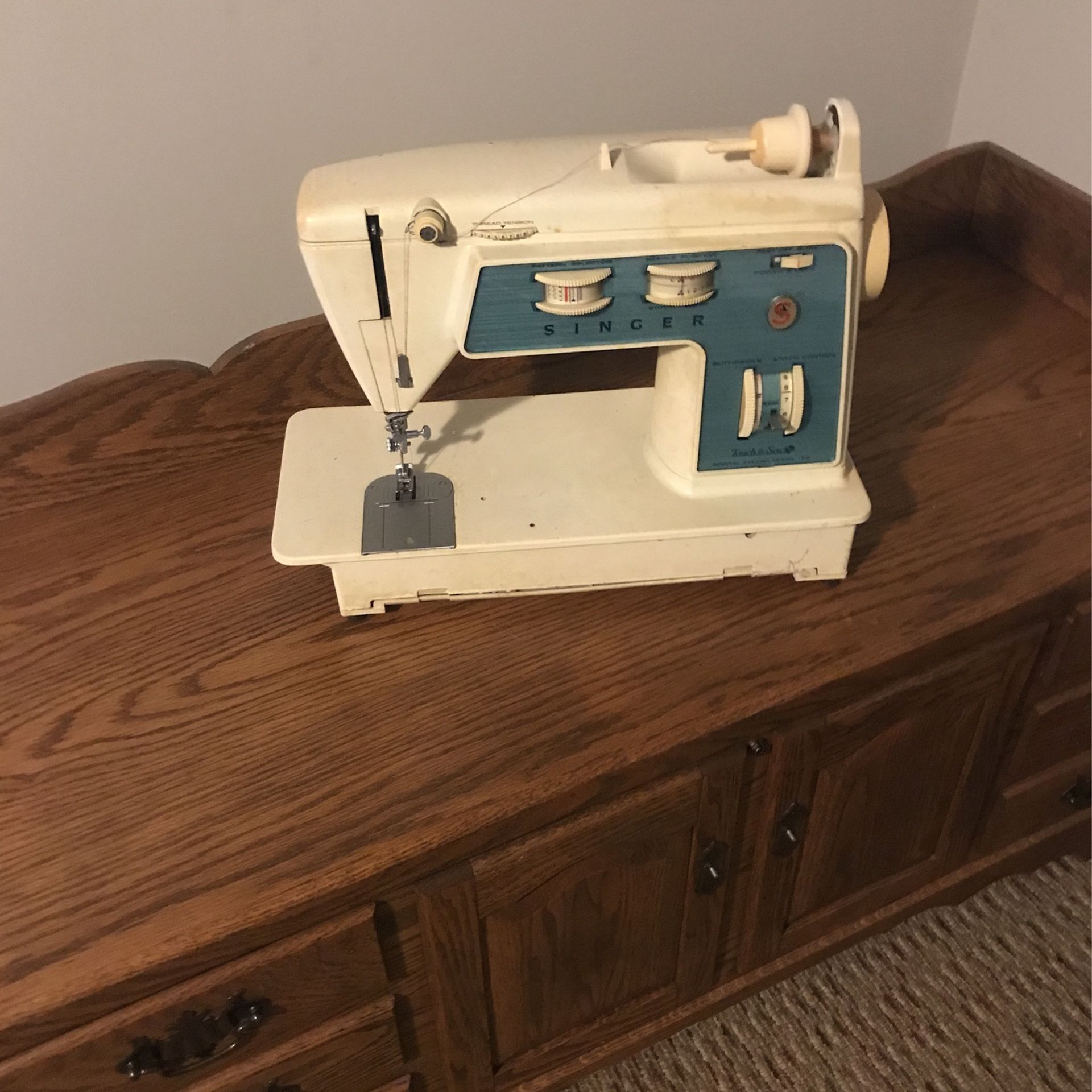 Singer Sewing Machine