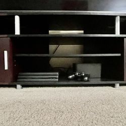 TV stand for TV’s upto 70”