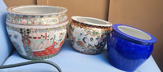 CHINESE FAMILLE BOWL PLANTER