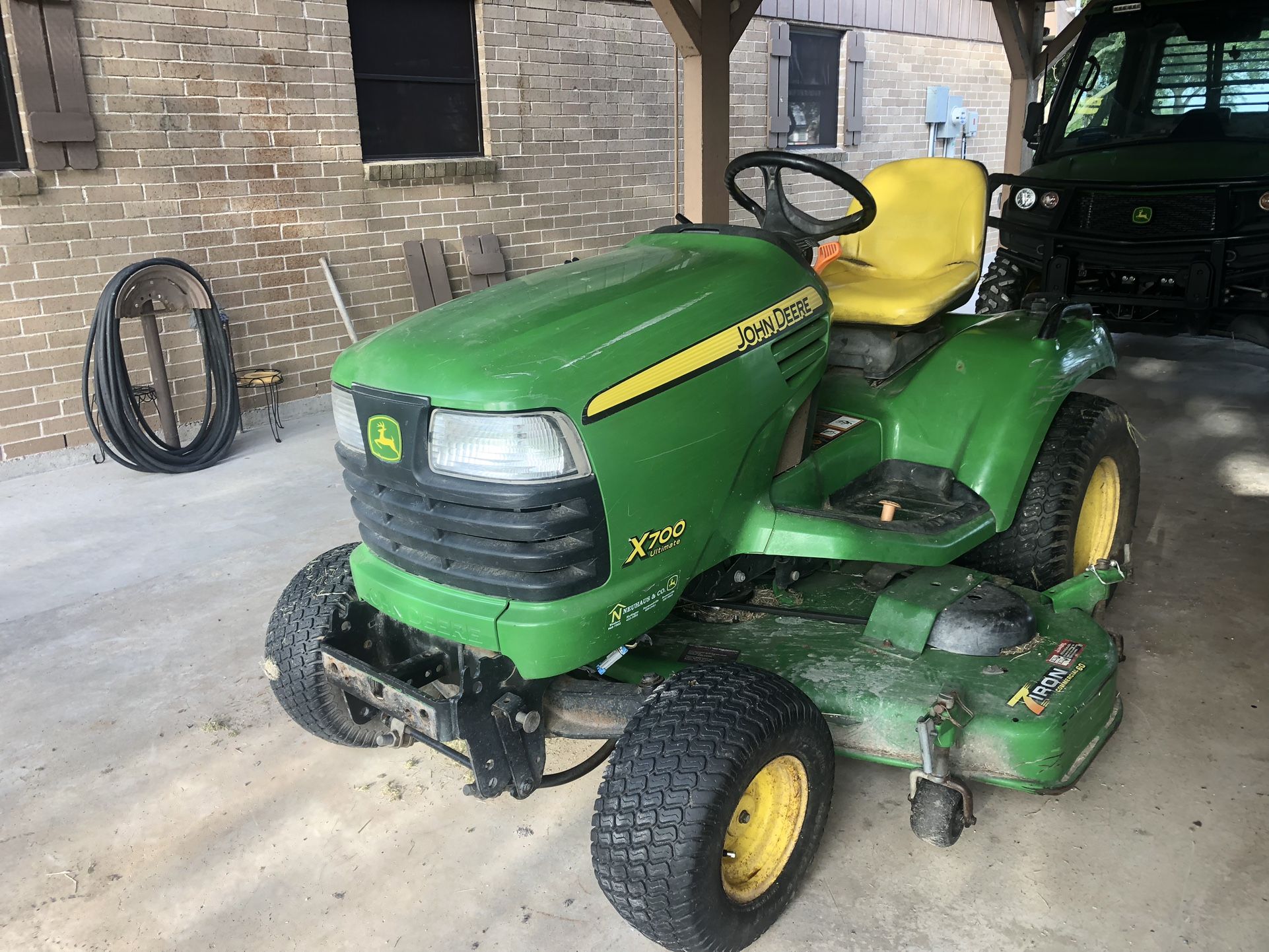 2011 X700 John Deere Lawnmower 60” Deck