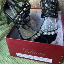 New Black Heels  71/2